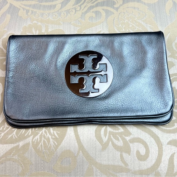 Tory Burch Handbags - Tory Burch Reva metallic leather fold-over clutch Logo (Without Shoulder Strap)